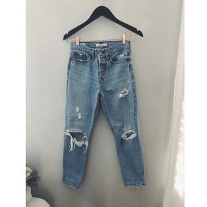 Levi’s Wedgie Jean size 25